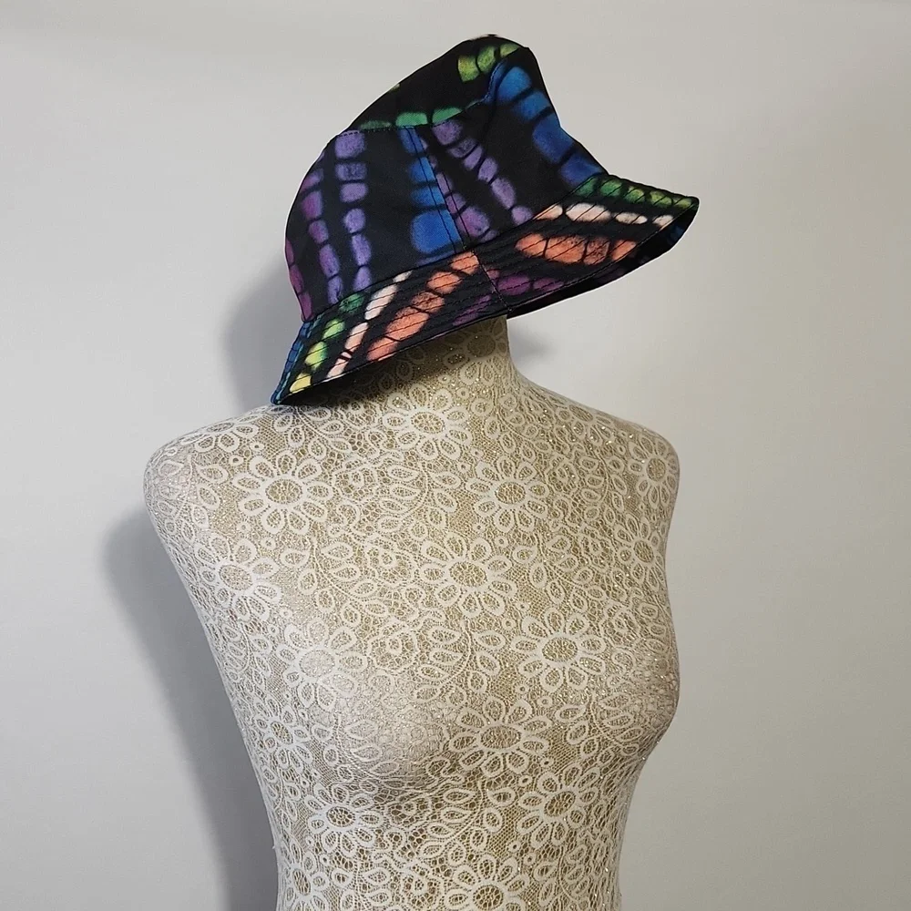 NWOT Justice Kids Girl's Black Tie-Dye Bucket Hat Radiate Love Graphic Party